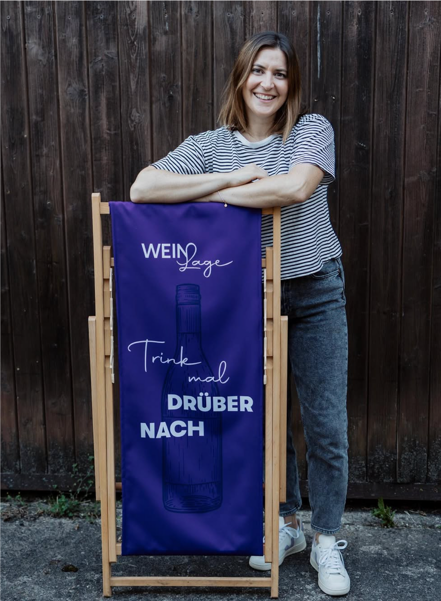 Lisa Riecker mit Weinlage Liegestuhl